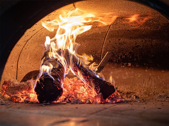 5 Reasons Wood-Fired Pizza Is The Best Post